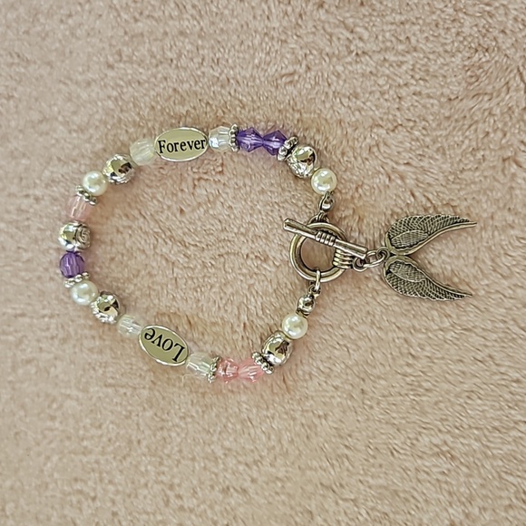 Guardian Angel Beaded Bracelet with Wings - Picture 1 of 7